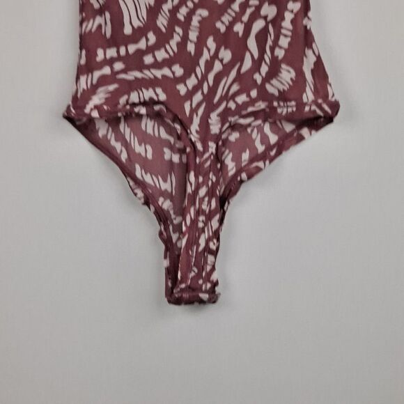 Skims ladies bodysuit NWT - Picture 8 of 10